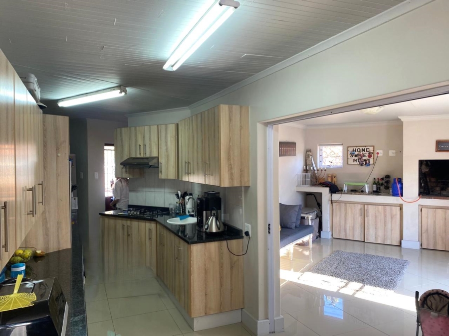 4 Bedroom Property for Sale in Mossel Bay Central Western Cape
